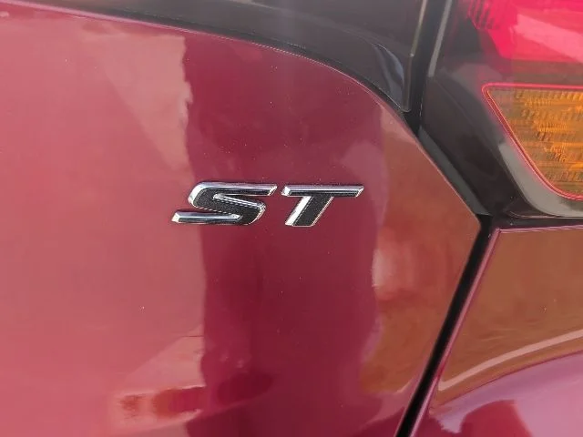 Used 2023  Buick Select image 13
