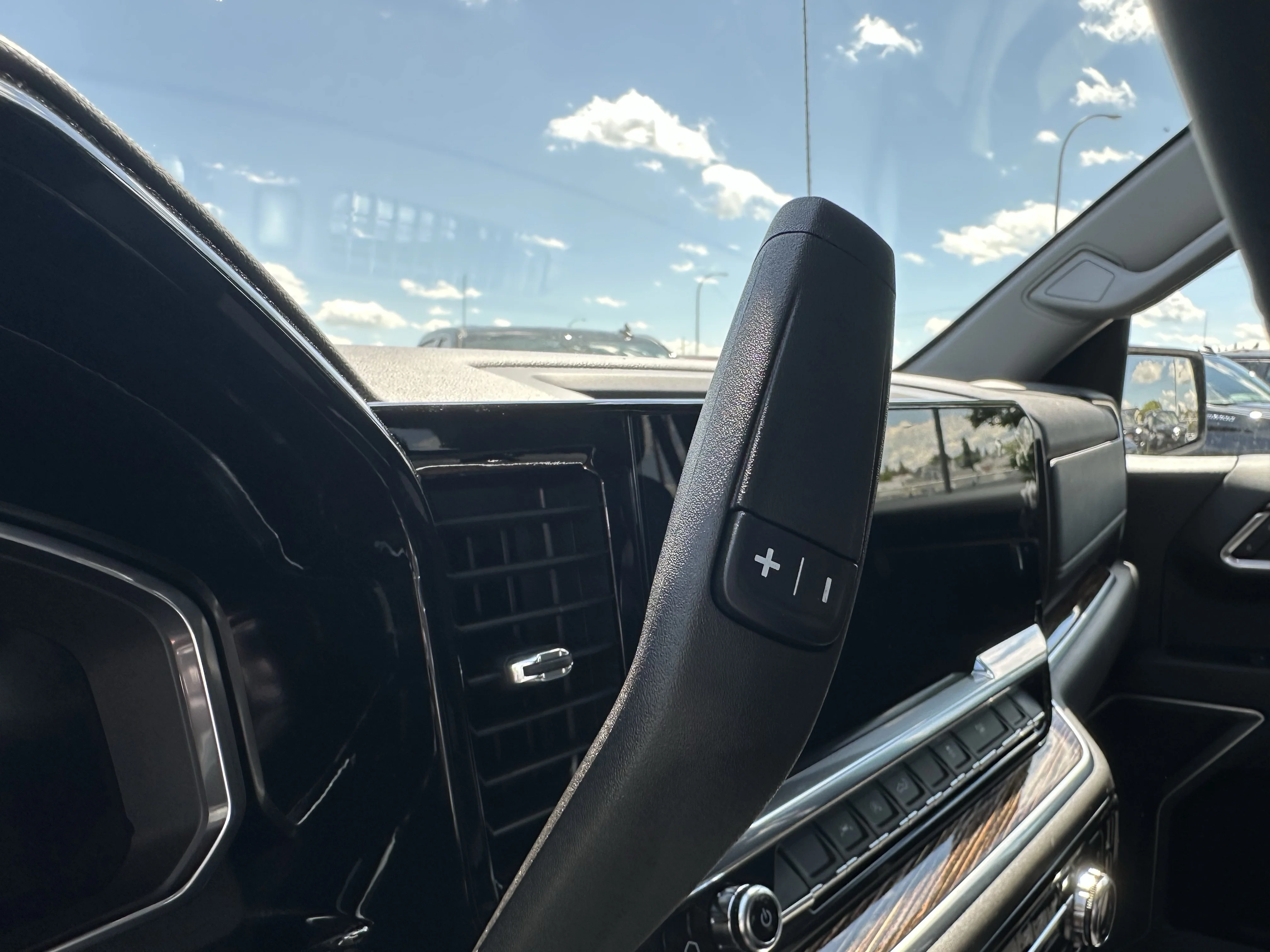 New 2026 Onyx Black GMC Elevation image 15