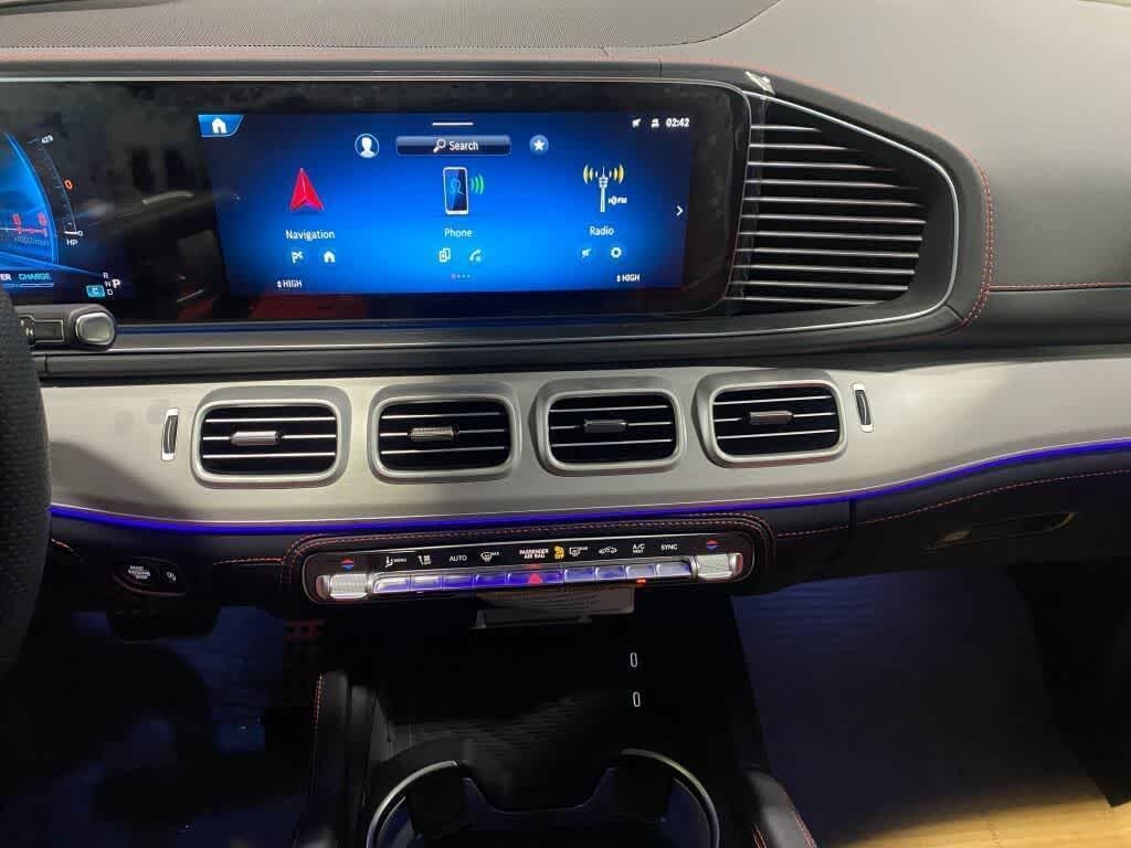 New 2026 Polar White Mercedes-Benz AMG® GLE 53 image 12