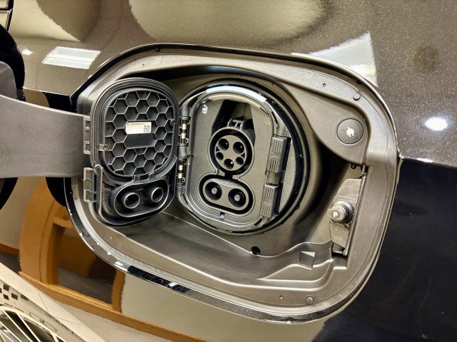 New 2026 Obsidian Black Metallic Mercedes-Benz  image 58