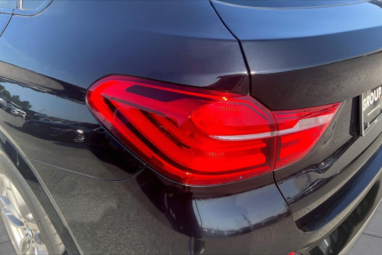 Used 2018 Black Sapphire Metallic BMW M40i image 28
