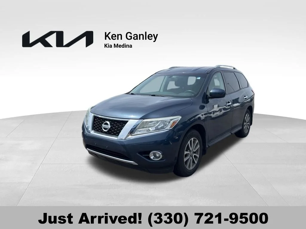 2016 Nissan Pathfinder SV