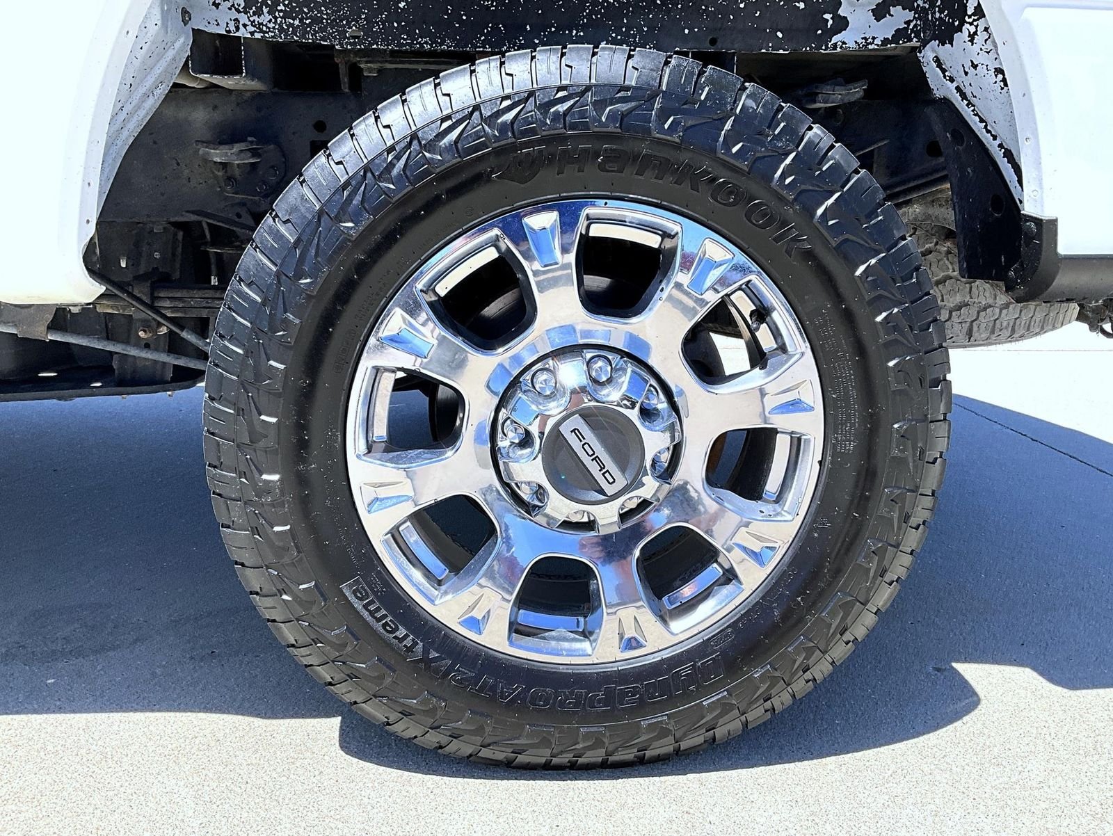 Used 2022 White Ford Lariat image 24