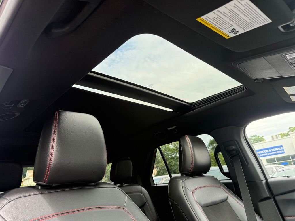 Used 2023 Black Ford ST-Line image 35