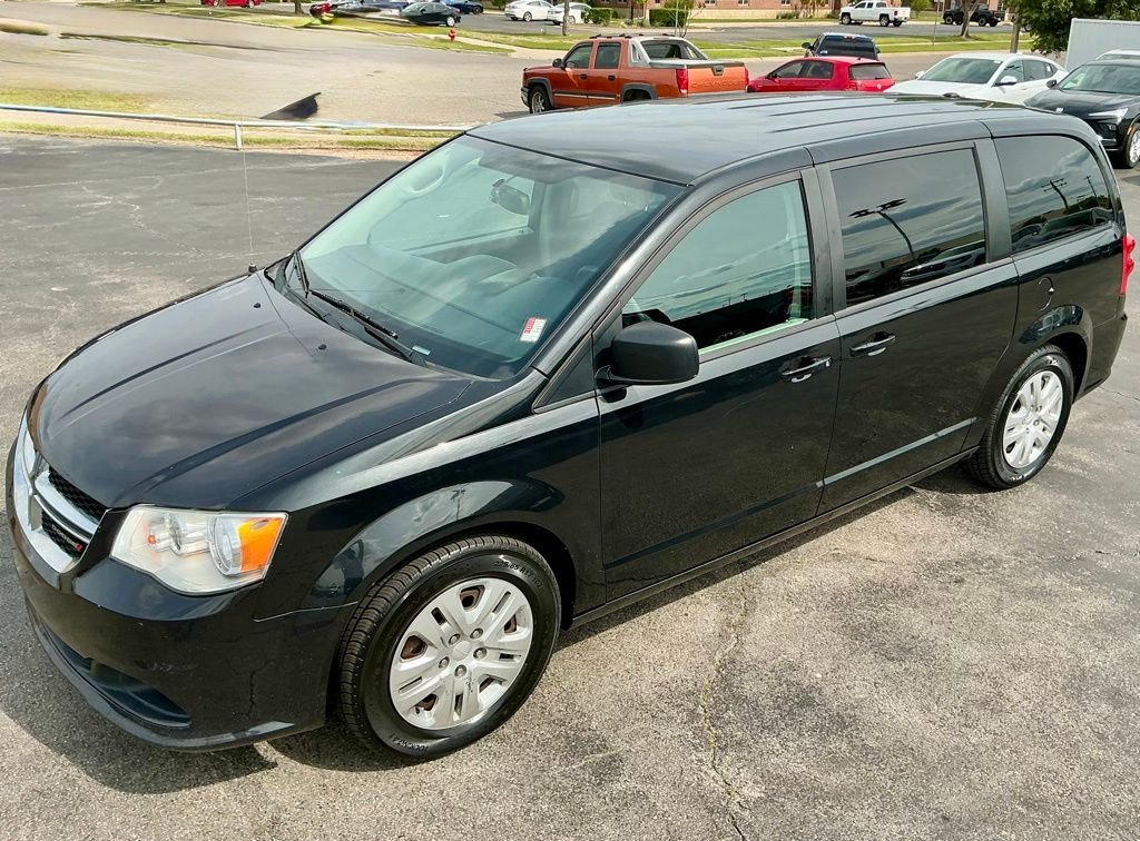 Used 2018 Black Dodge SE image 5