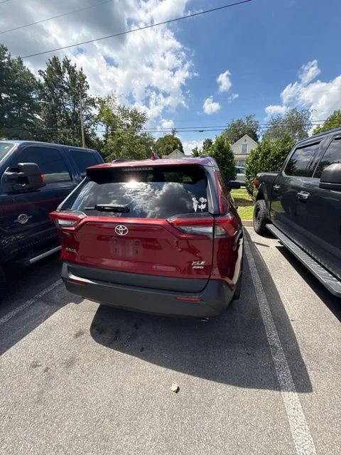 Used 2019 Red Toyota XLE image 16
