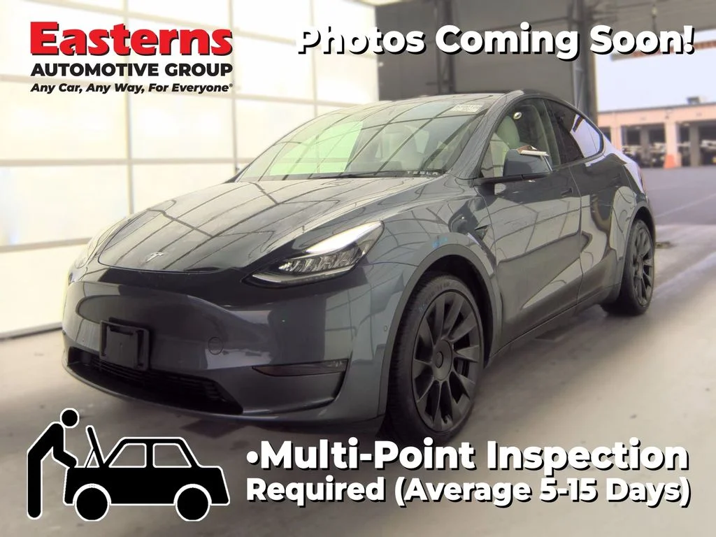 Used 2022 Silver Tesla Long Range image 1