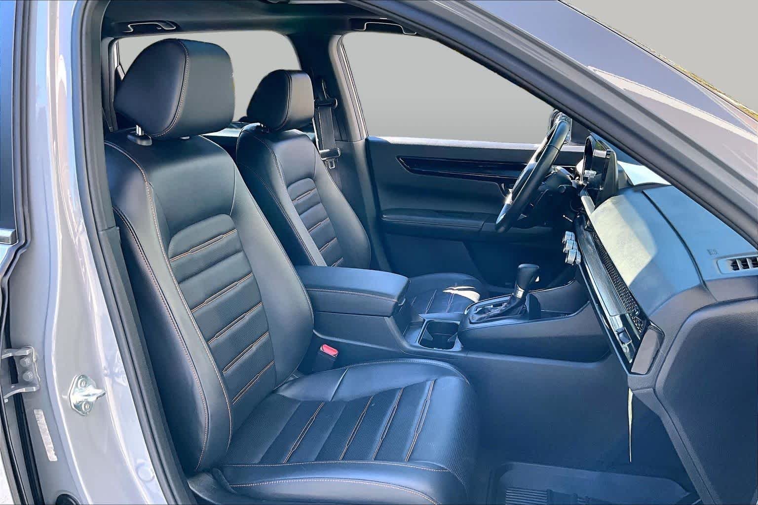 Used 2024 Urban Gray Pearl Honda Sport Touring image 9