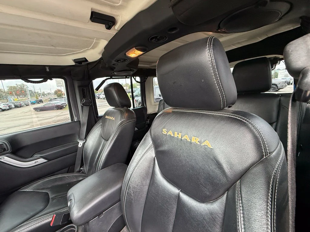 Used 2014 Gray Jeep Unlimited Sahara image 13