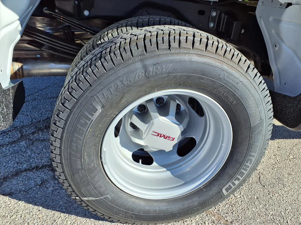 2026 GMC Sierra 3500HD Pro - Photo 26