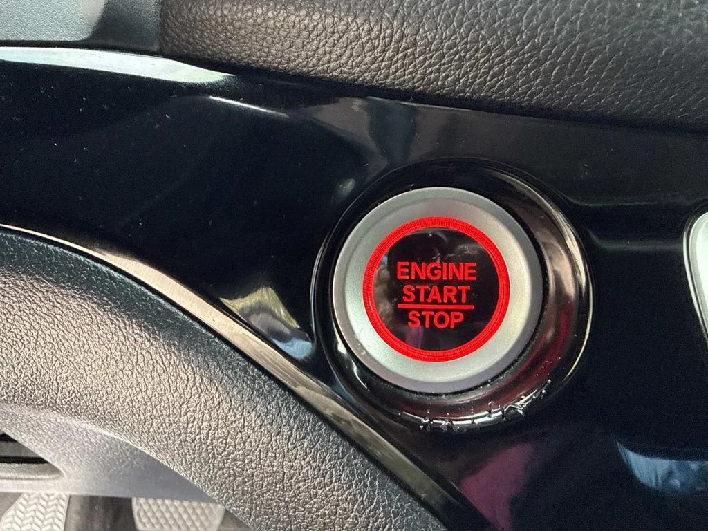 Used 2019  Honda Touring image 38