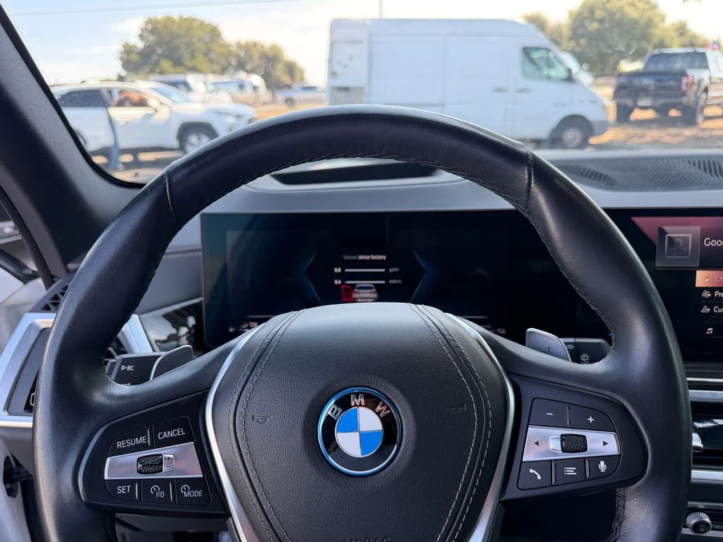 Used 2025 Alpine White BMW xDrive50e image 13