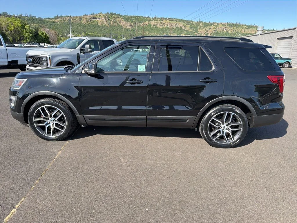 Used 2017 Shadow Black Ford Sport image 9