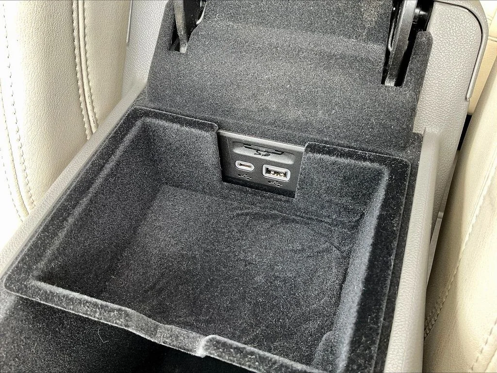 Used 2021 Black Cadillac Premium Luxury image 20