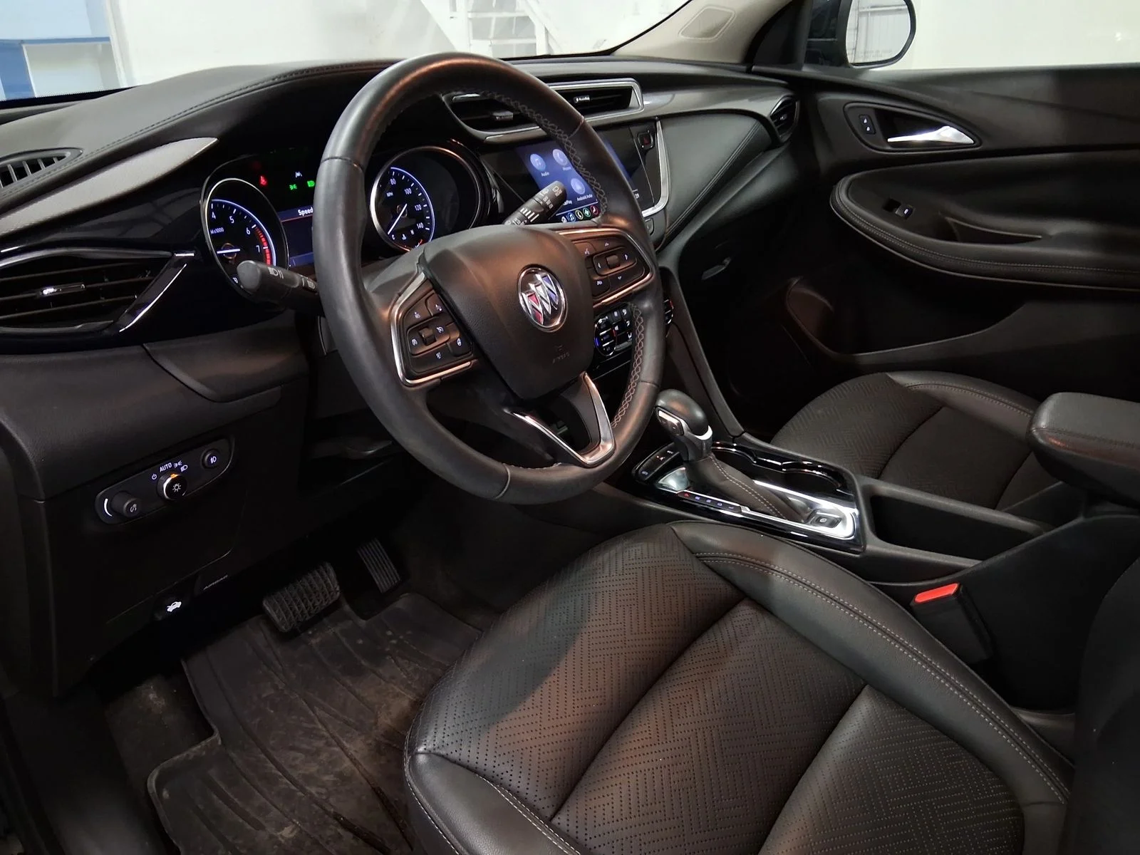 Used 2023 Black Buick Essence image 14