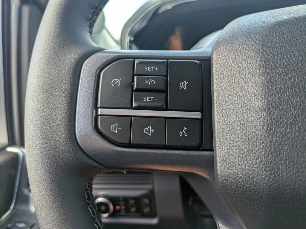 New 2026 Carbonized Gray Metallic Ford Lariat image 29