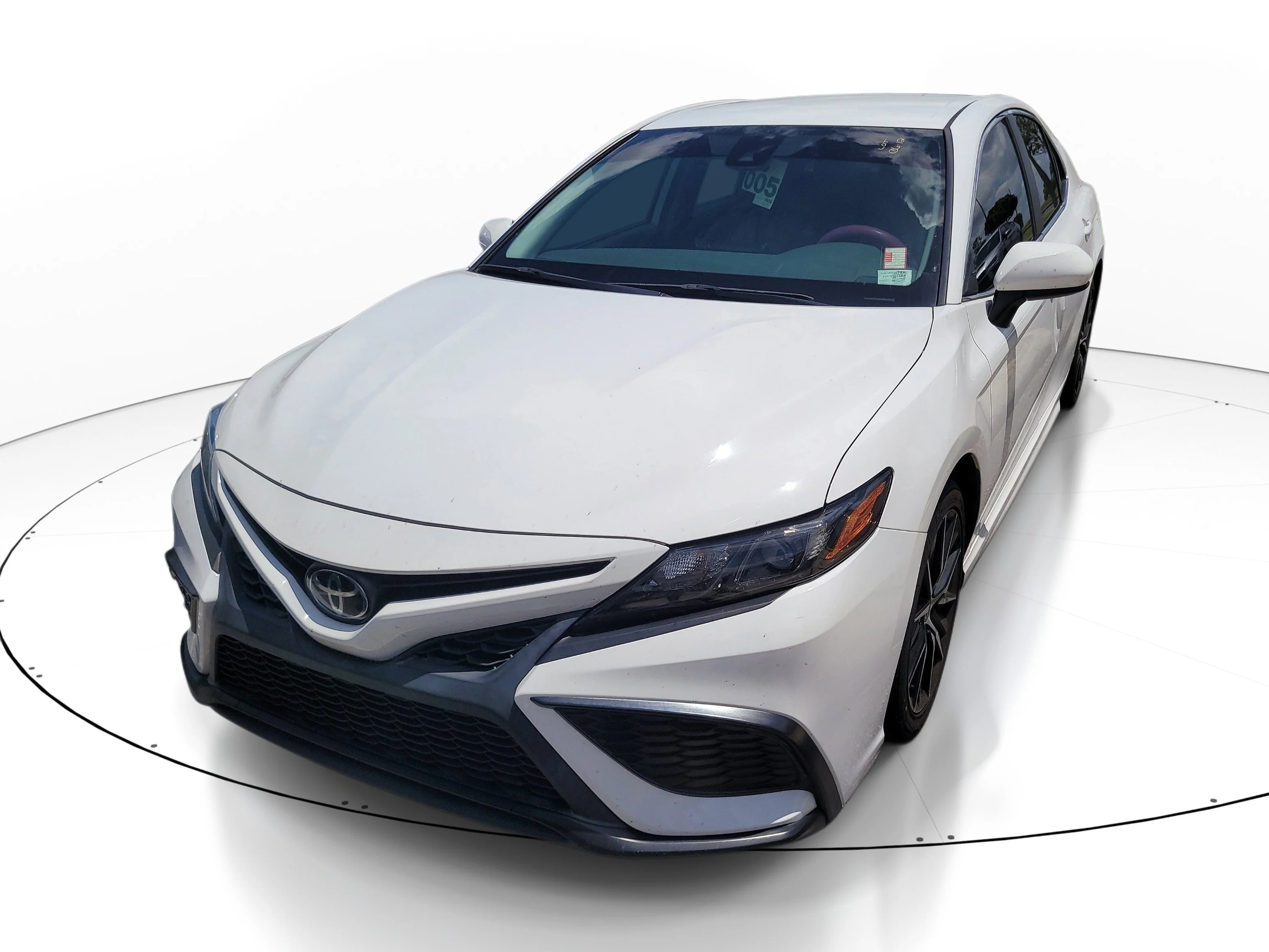 Used 2021 Super White Toyota SE Nightshade image 2