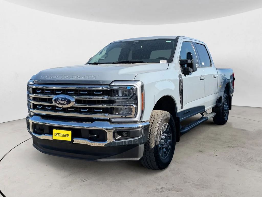 2025 Ford F-350 Lariat 4x4 Crew Cab 160 in SRW's photo