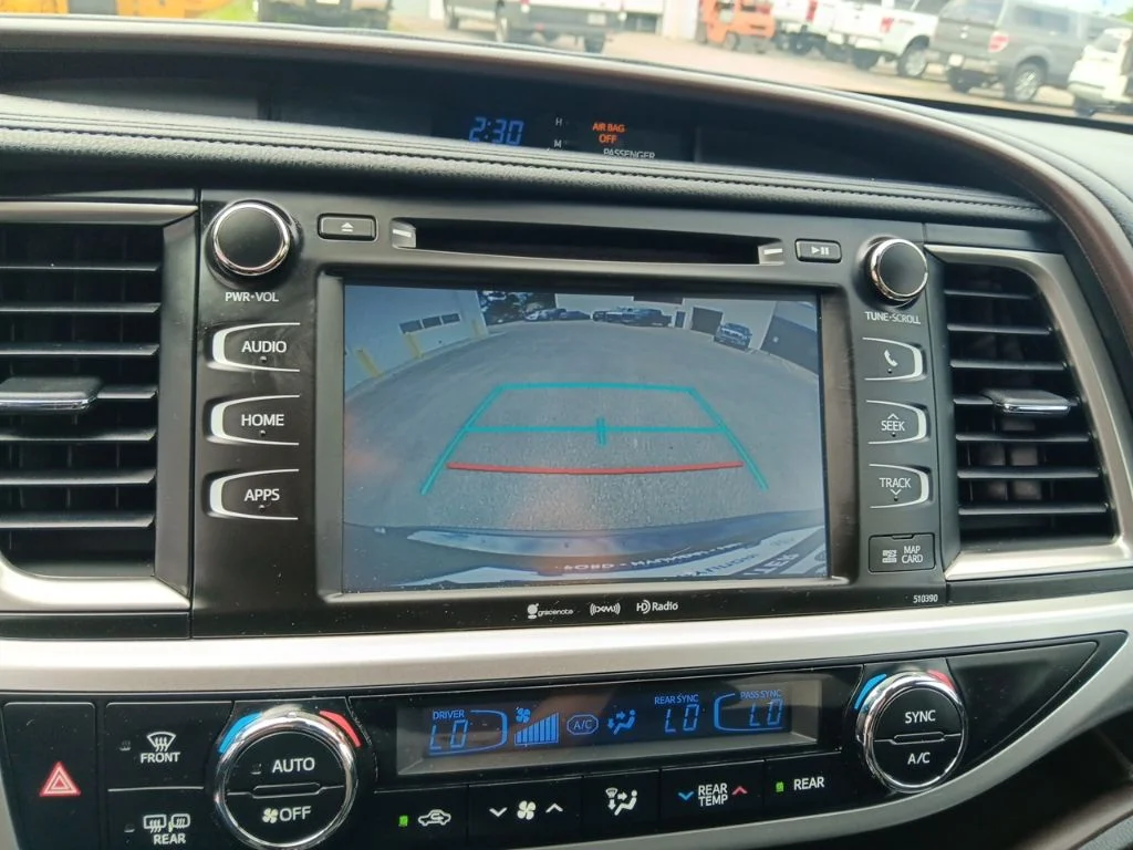 Used 2019 Midnight Black Metallic Toyota XLE image 23