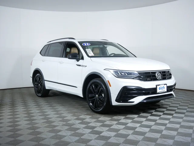 2022 Volkswagen Tiguan SE R-Line Black