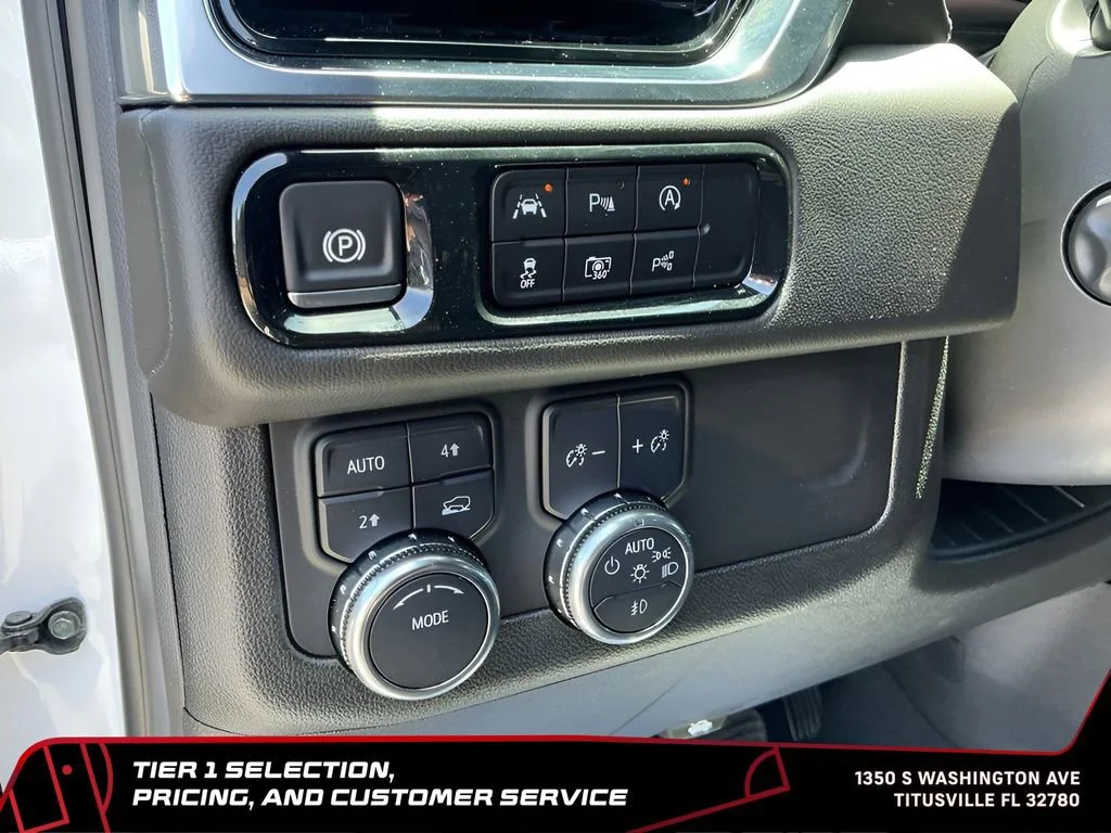 Used 2025 Summit White GMC Denali image 25