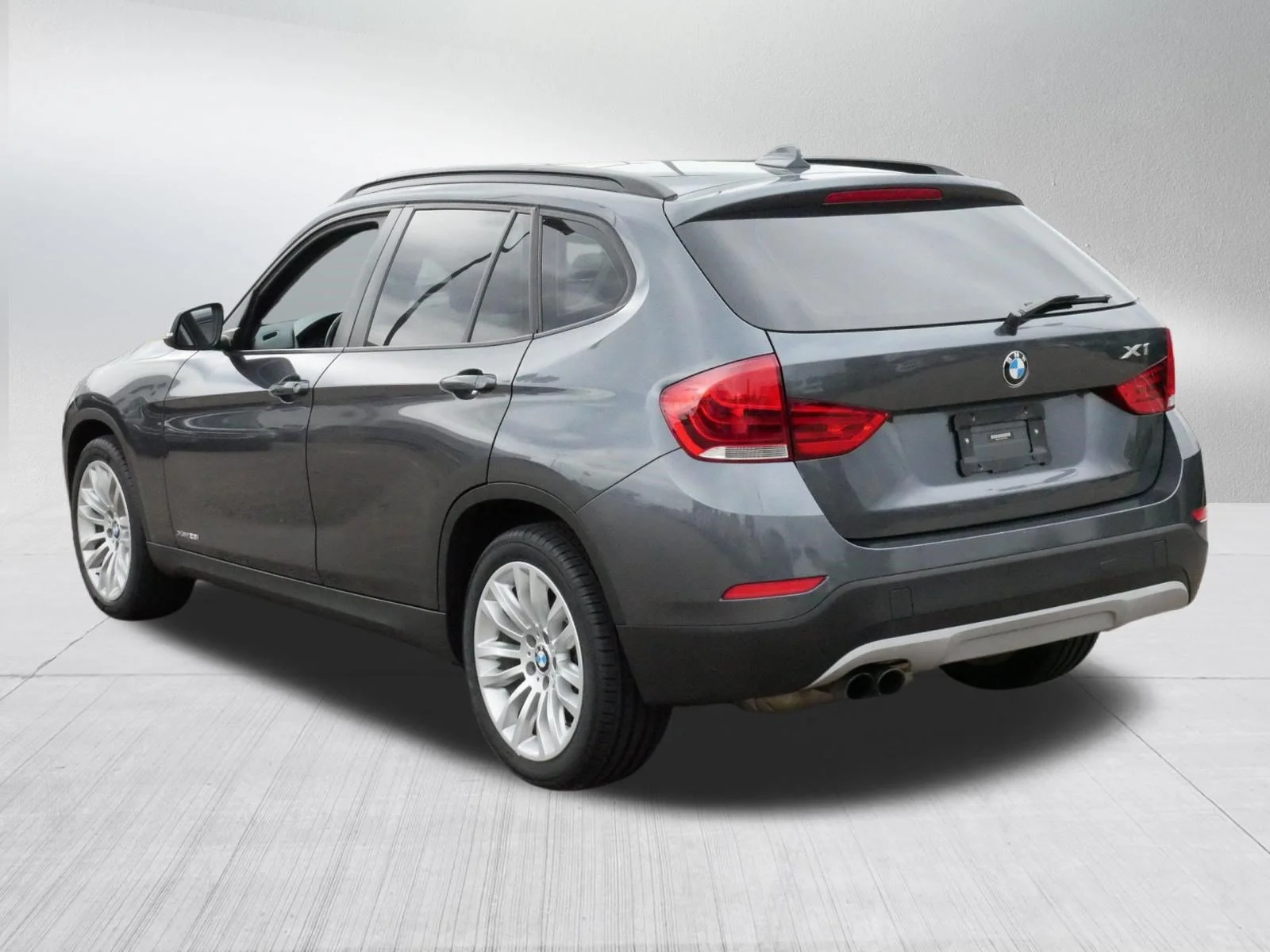 Used 2014 Gray BMW xDrive28i image 5