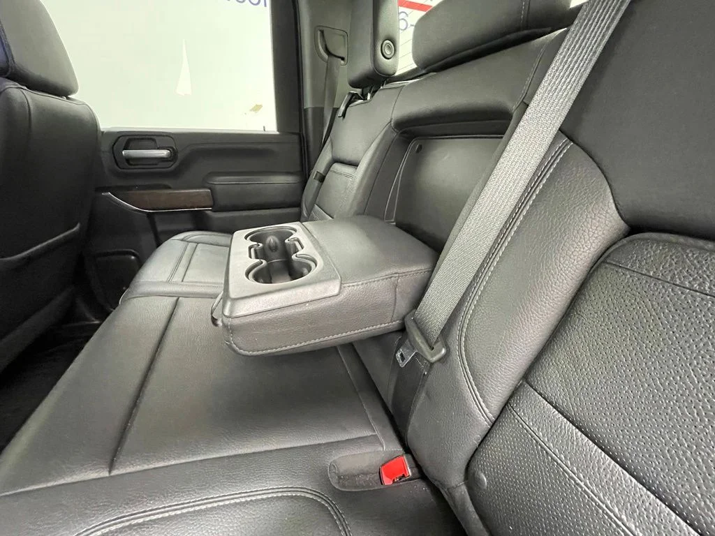 Used 2021 White GMC Denali image 15