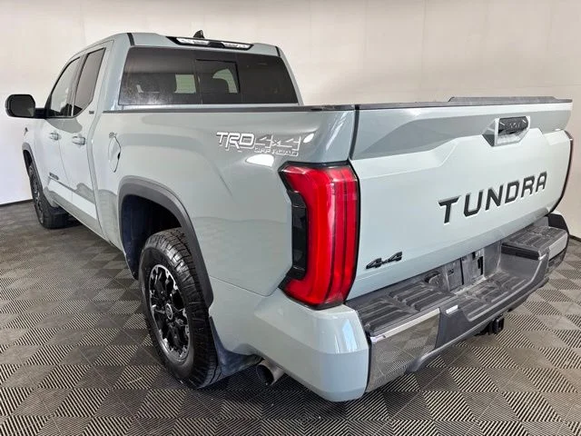 Used 2022 Lunar Toyota SR5 image 6