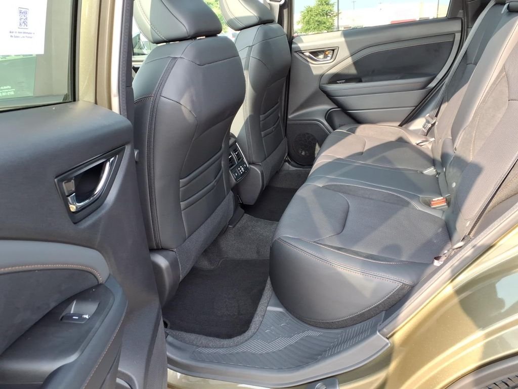 New 2026 AUTUMN GREEN METALLIC Subaru Touring image 5