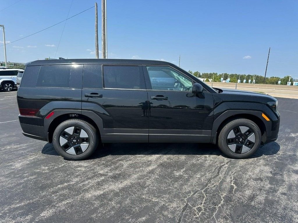 Certified Used 2026 Black Hyundai SE image 2