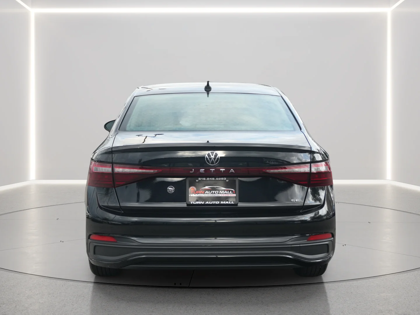 Used 2025 Deep Black Pearl Volkswagen SE image 4