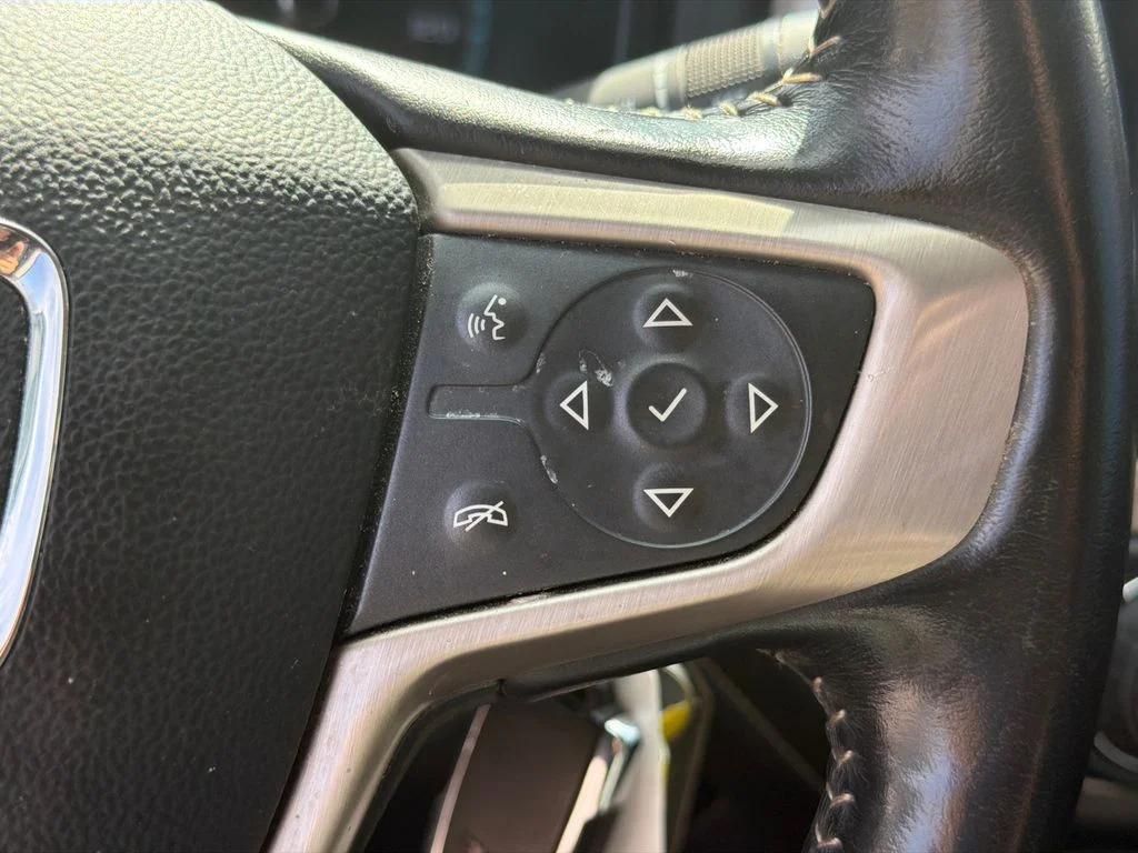 Used 2019 Red GMC Denali image 25