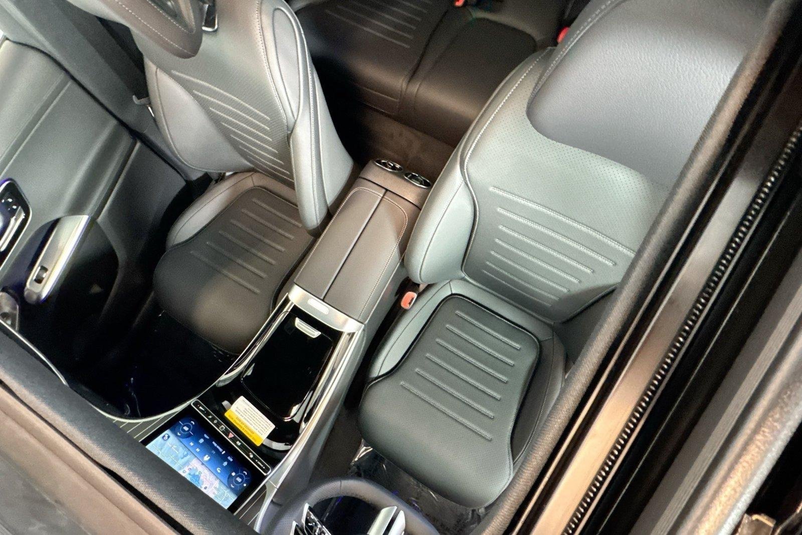 New 2026 Black Mercedes-Benz GLC 300 image 19