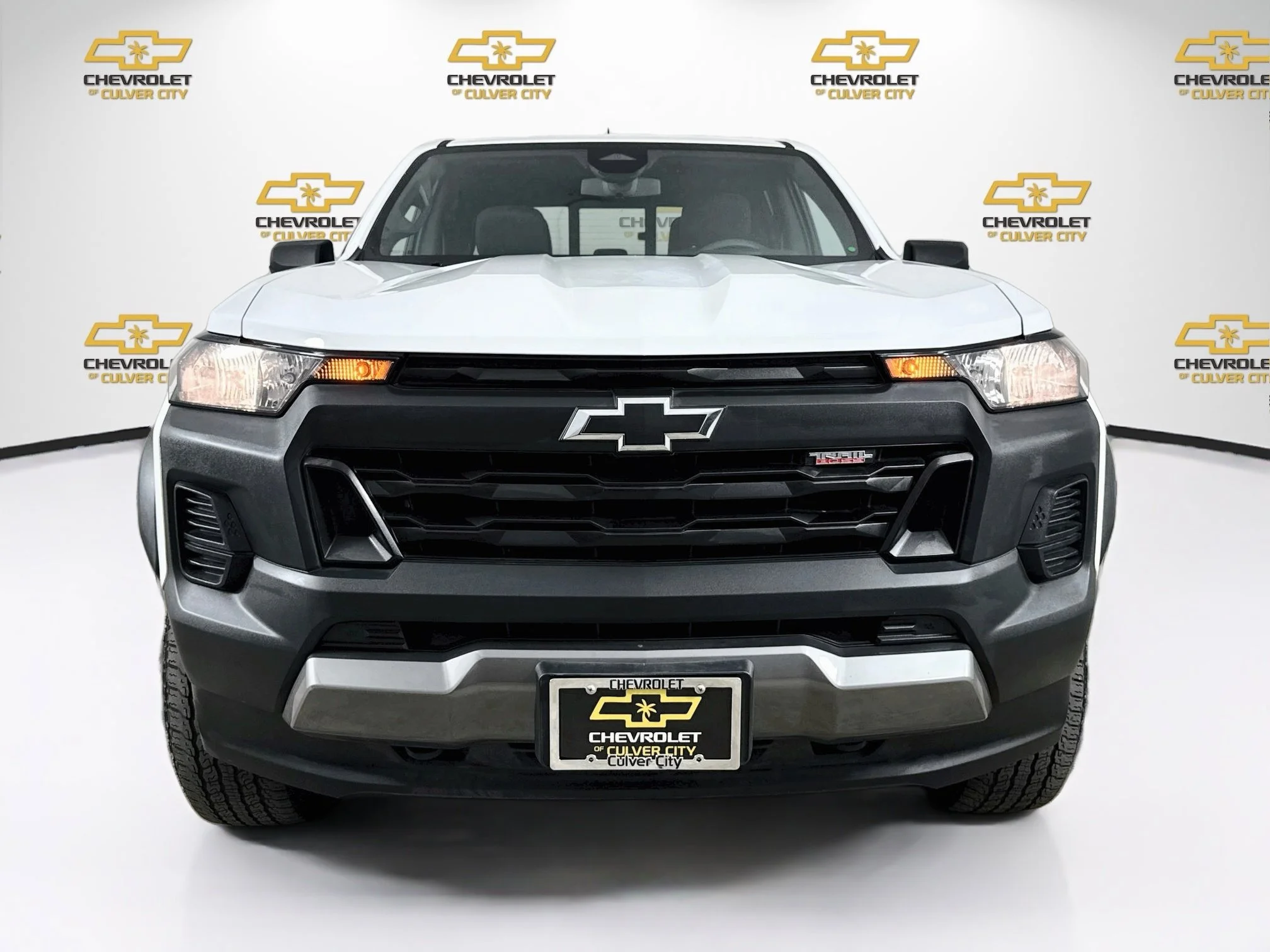 Used 2024 Summit White Chevrolet Trail Boss image 2