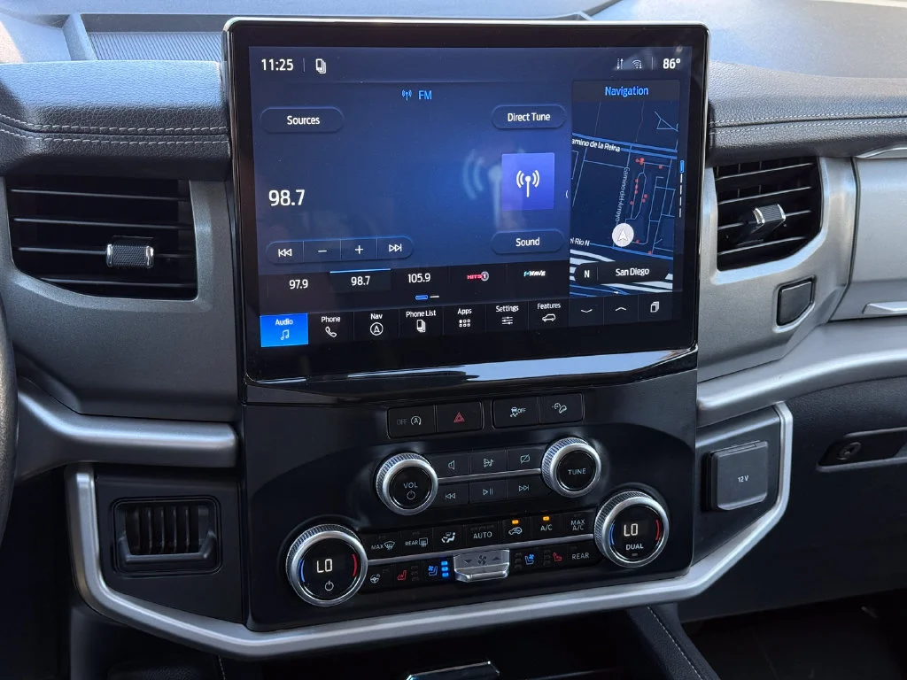 Used 2024 Silver Ford XLT image 27