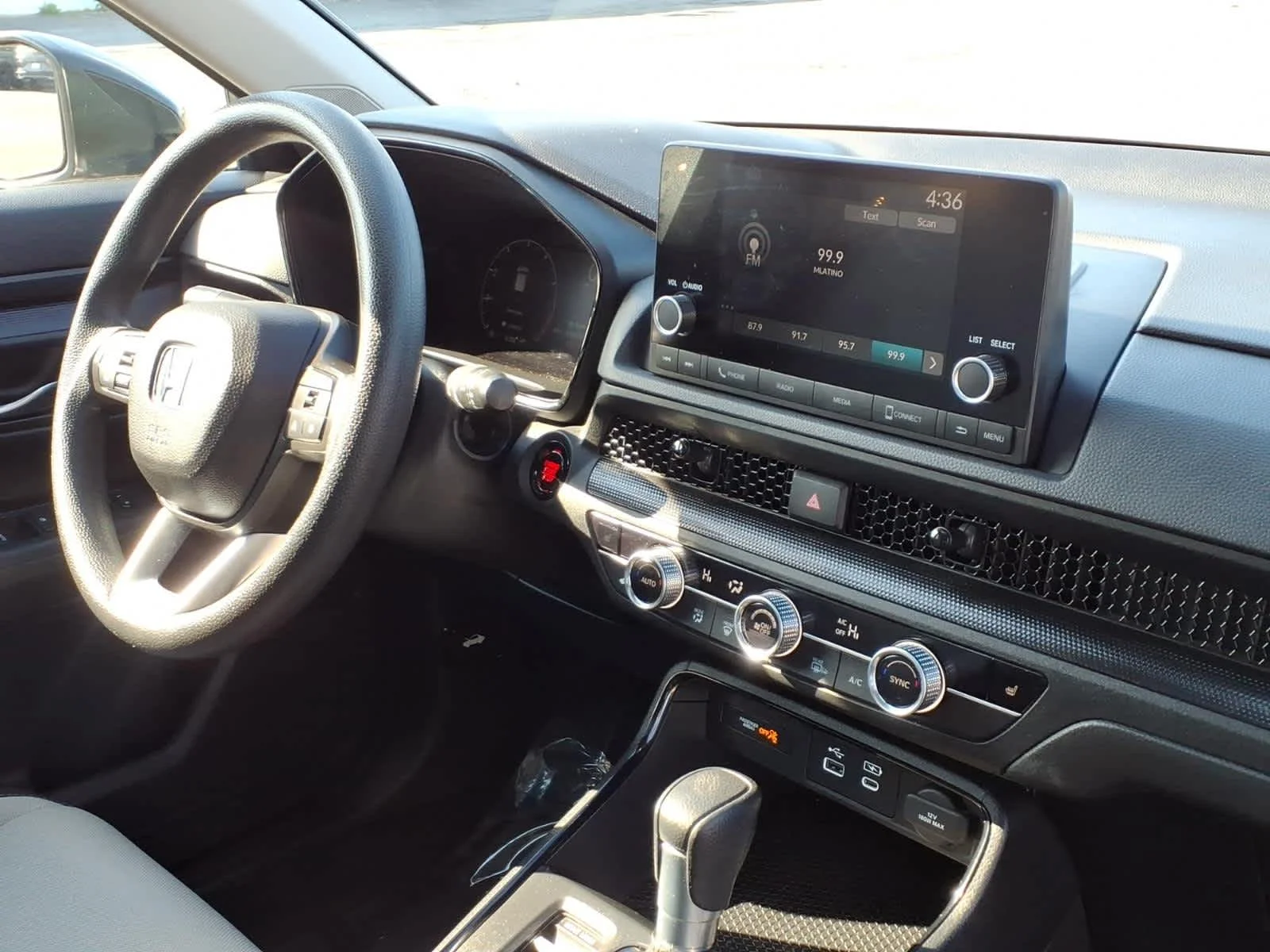 2025 Honda CR-V EX - Photo 24