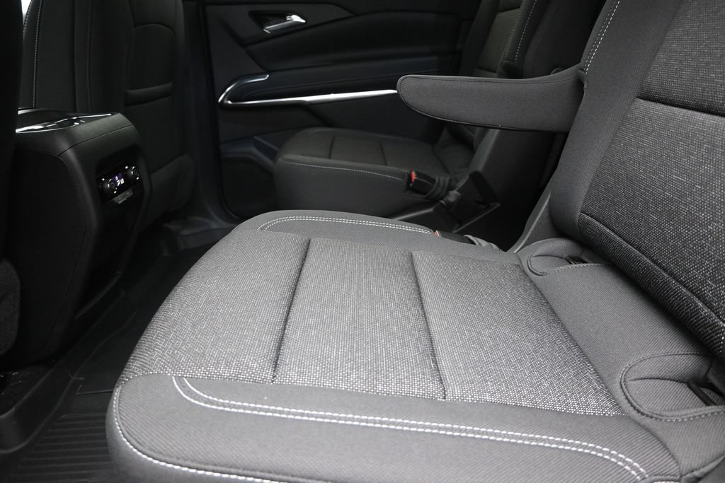 2027 Chevrolet Traverse LT - Photo 16