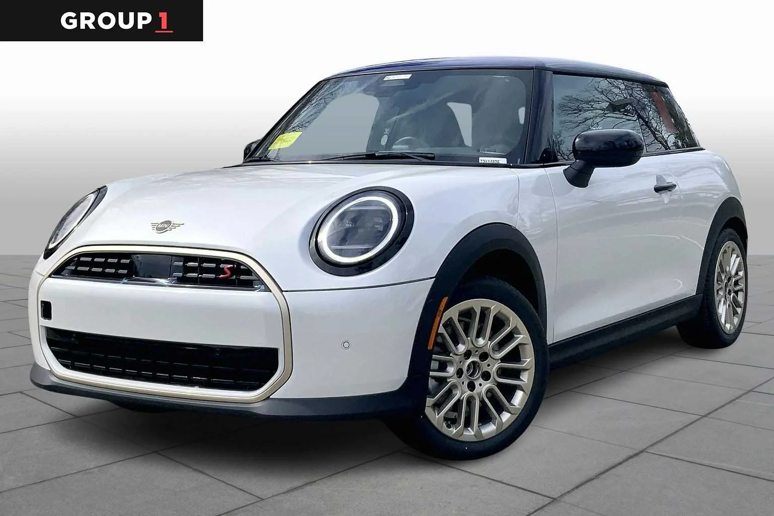 2026 MINI Hardtop Cooper S's photo