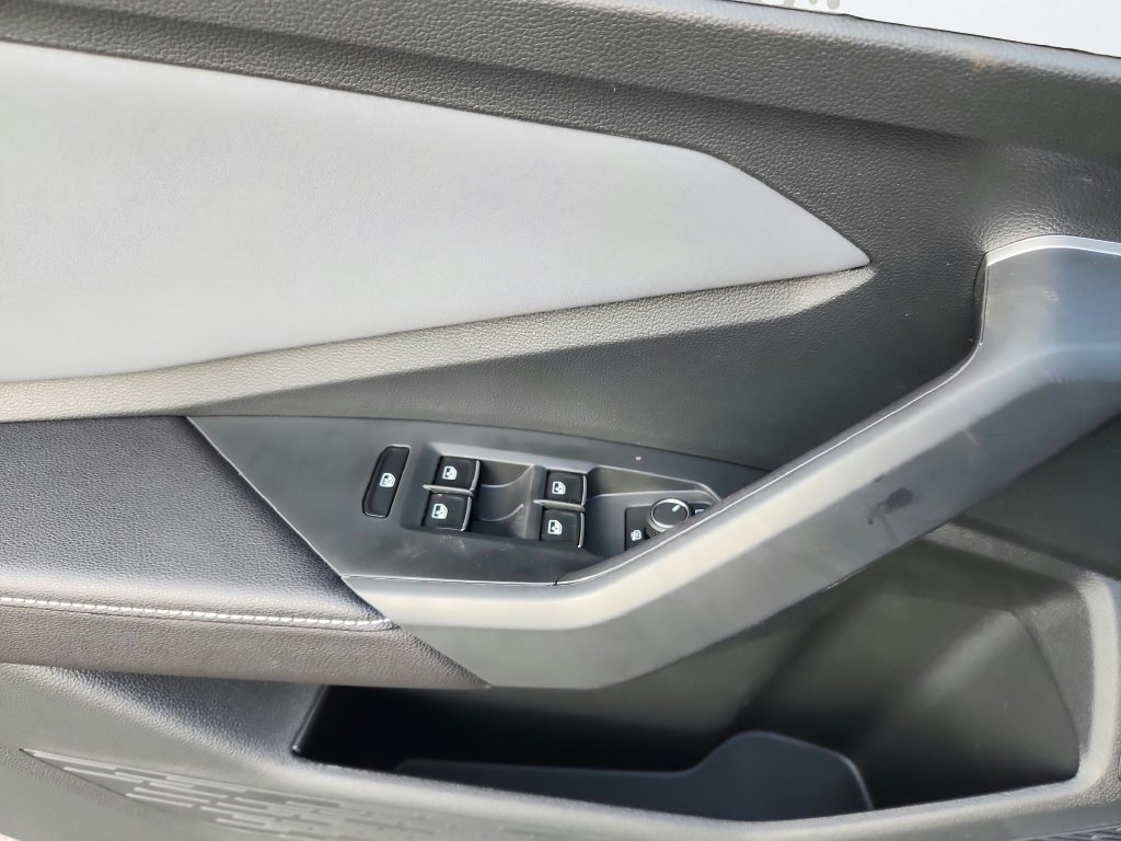 New 2027 Gray Volkswagen 1.5T SE image 19