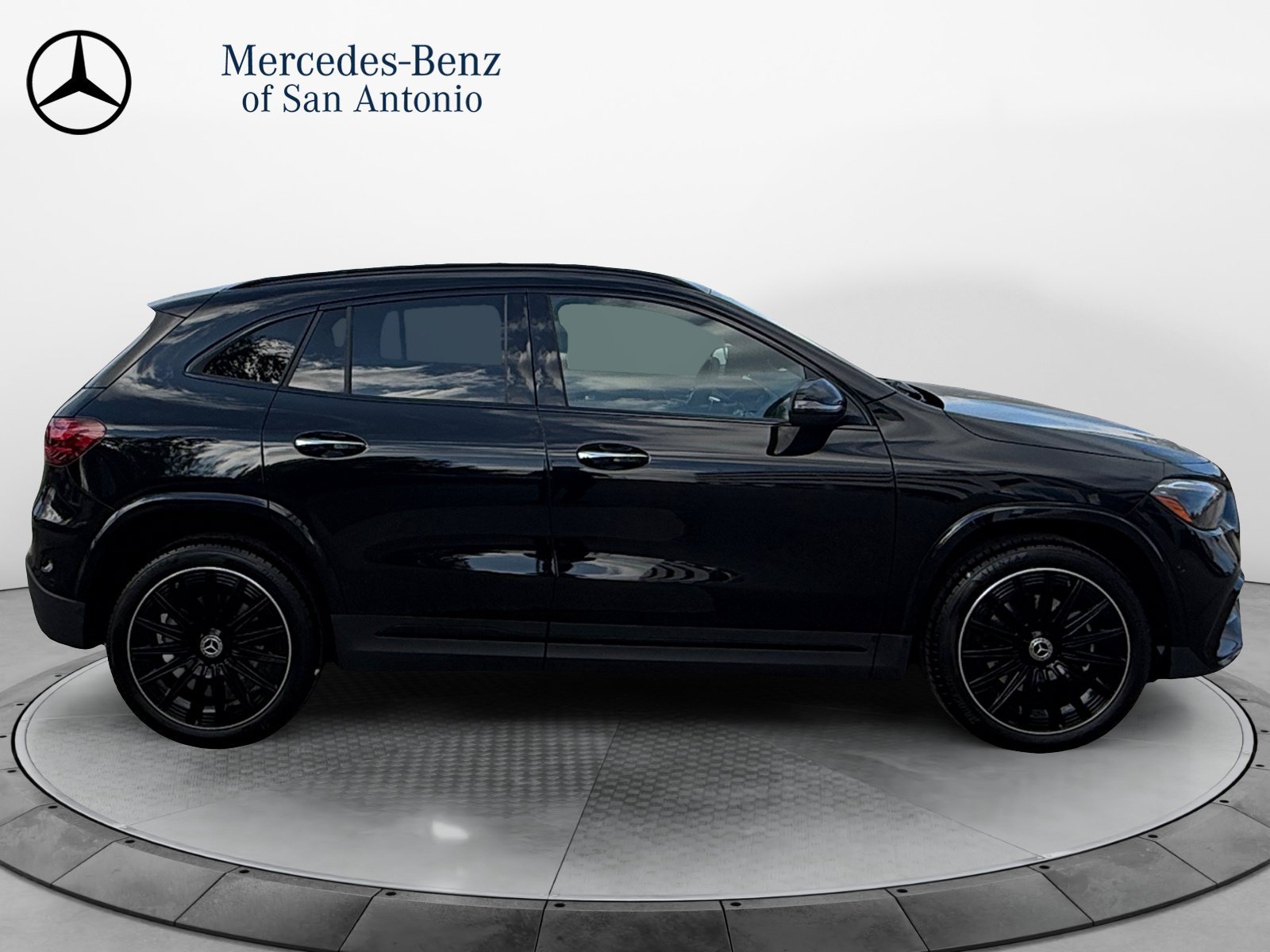New 2026 Cosmos Black Metallic Mercedes-Benz GLA 250 image 8