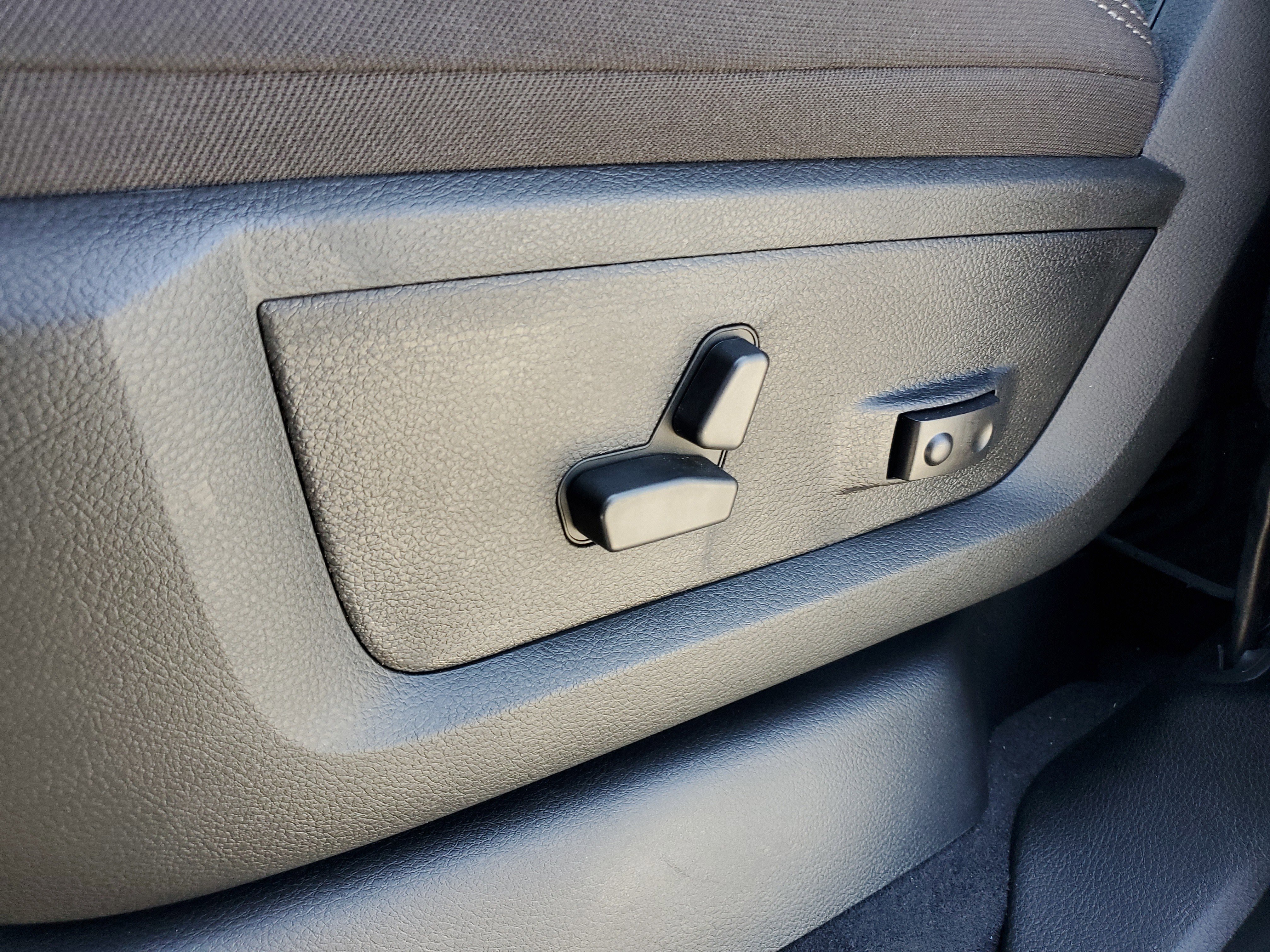 New 2026 Ceramic Gray Clearcoat RAM Big Horn image 12