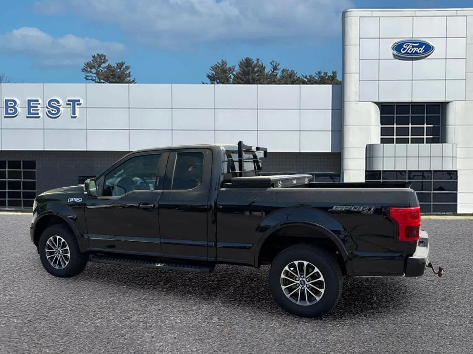 Used 2020 Agate Black Metallic Ford LARIAT image 8