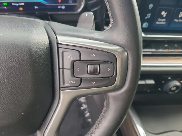 Used 2023 BLACK Chevrolet RST image 24