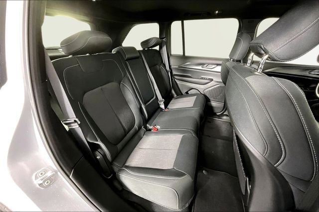 New 2026 Silver Zynith Jeep Laredo X image 11