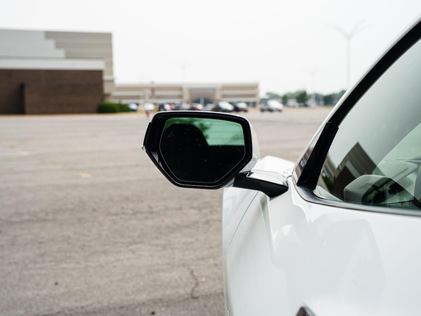 Used 2023 White Pearl Metallic Tricoat Chevrolet Stingray image 23