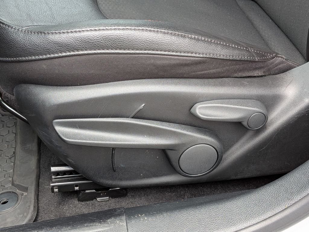Used 2024 Silver Jeep Trailhawk image 17
