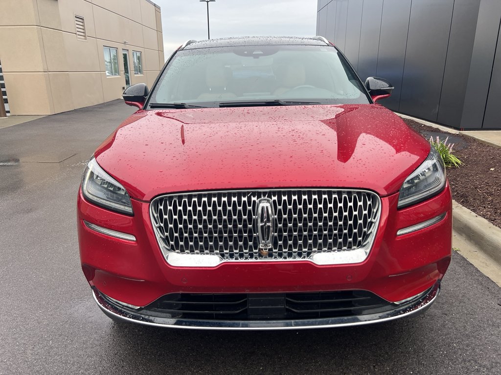 Used 2021 Red Carpet Lincoln Reserve image 2