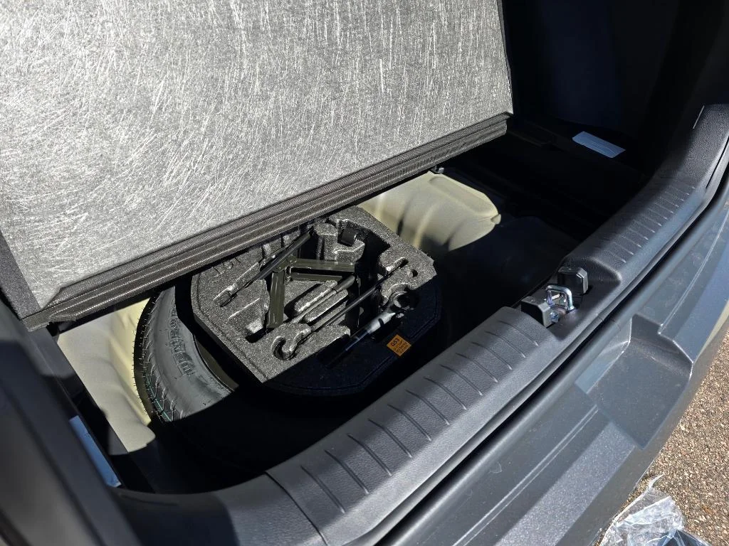 2025 Hyundai Venue SEL - Photo 30