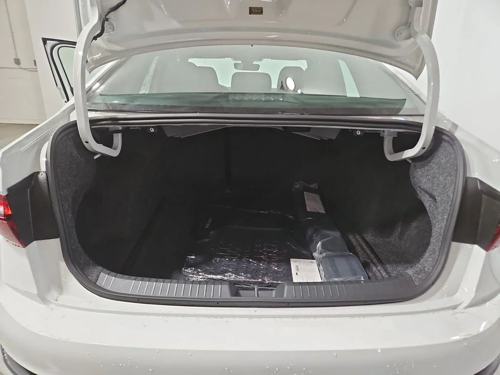 New 2026 White Volkswagen 1.5T Sport image 21