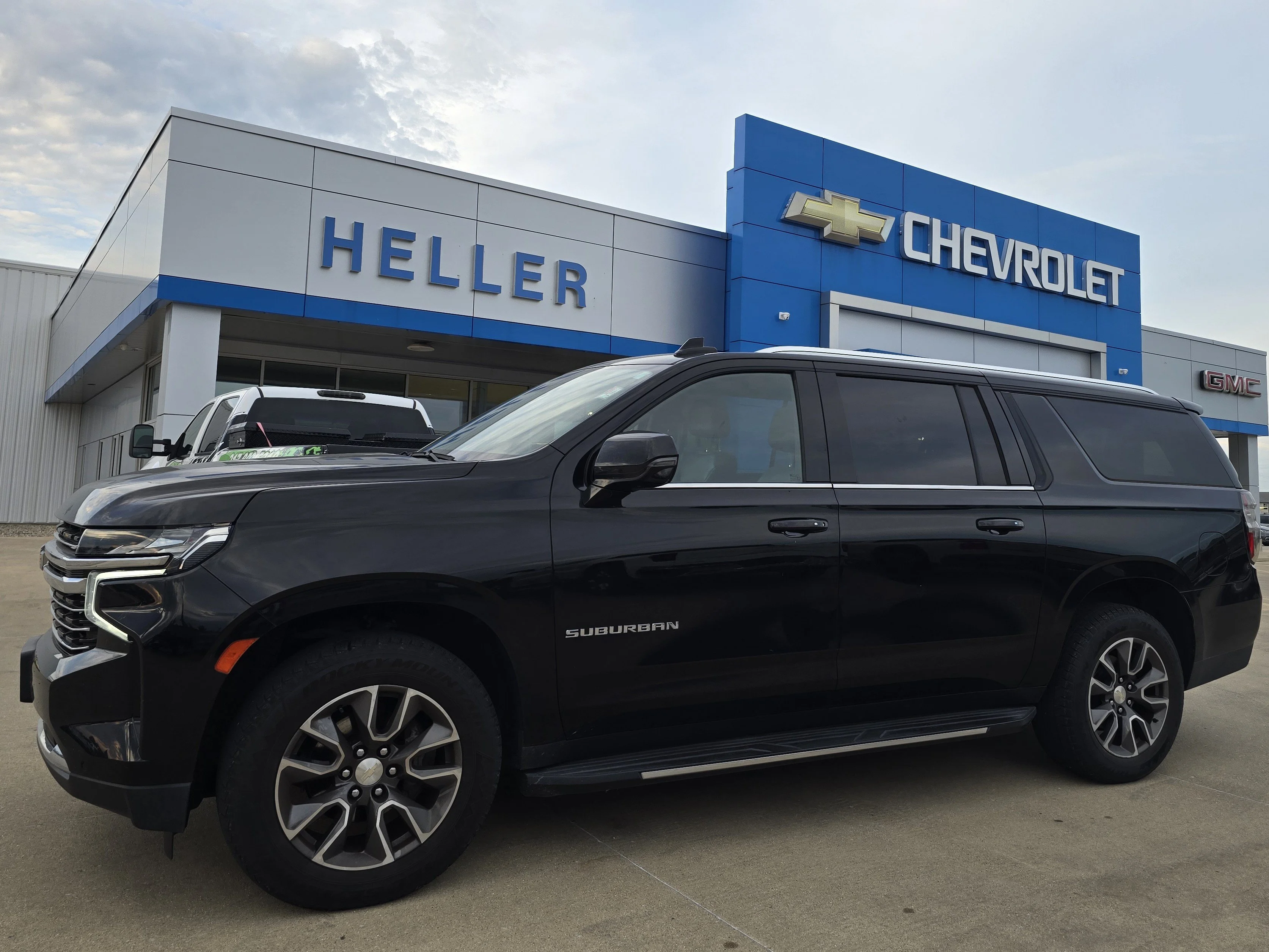Used 2021 Black Chevrolet LT image 3